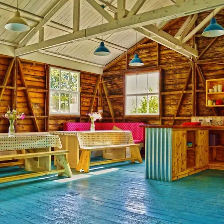 Butterfly Valley Glamping 캠프장 토마스타운